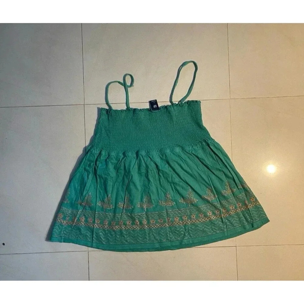 3 Cute Top Bundle - Picture 5 of 10
